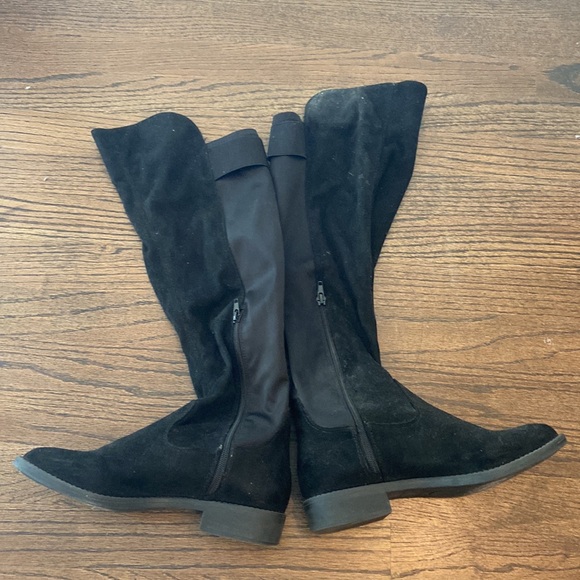 knee high black suede boots - Picture 2 of 3